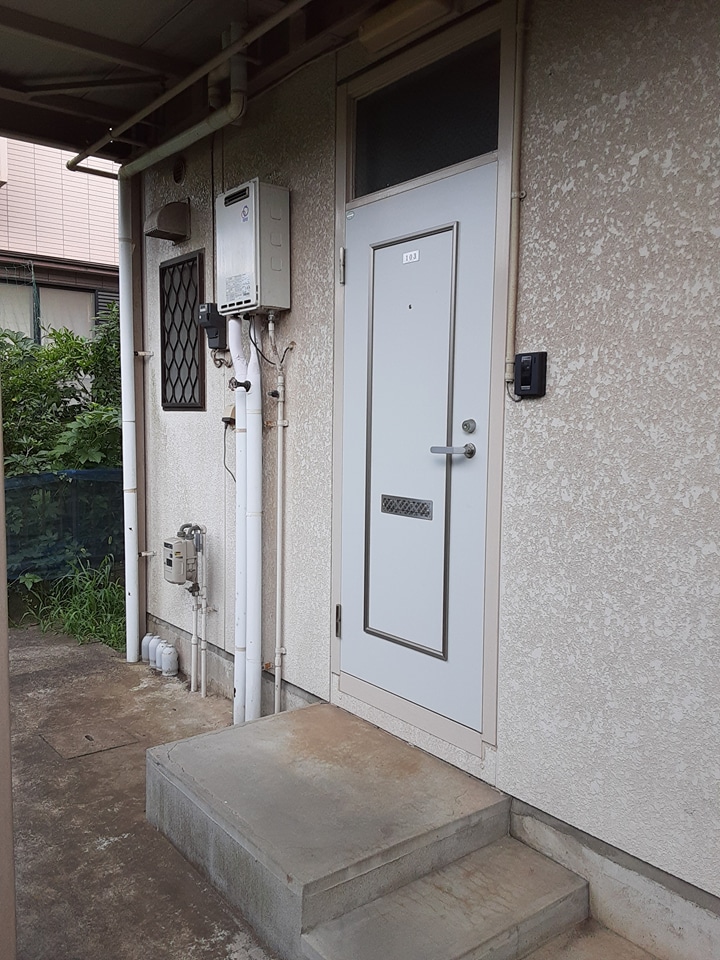 19/21 エントランス