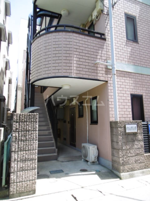 2/3 エントランス