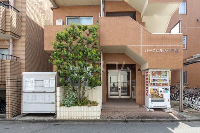 17/28 エントランス