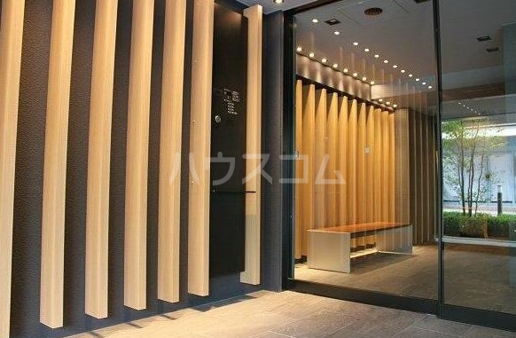 15/20 エントランス