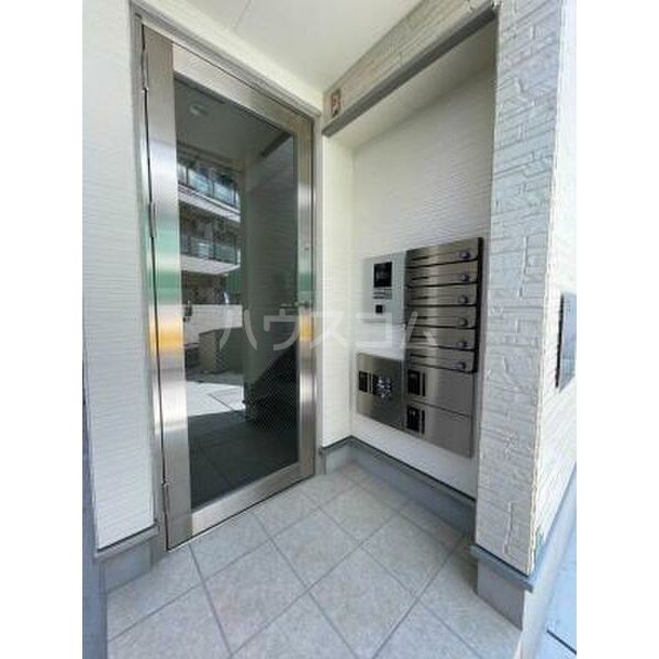 13/23 エントランス