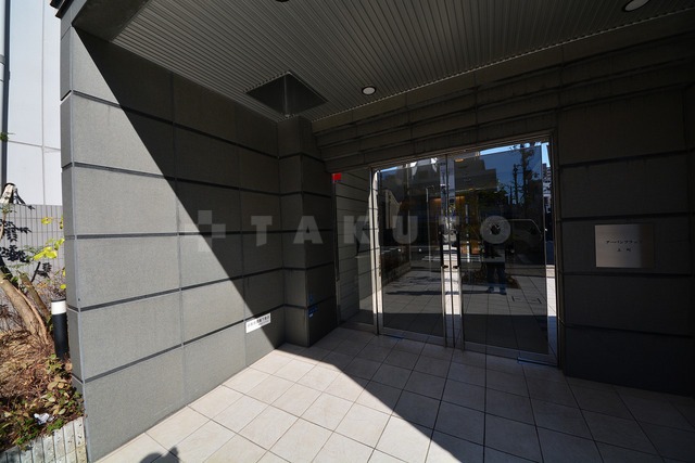 29/30 エントランス