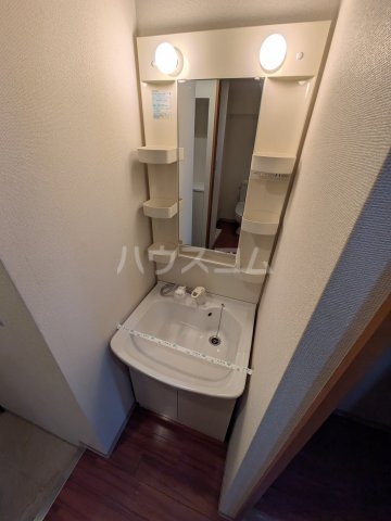 13/28 洗面
