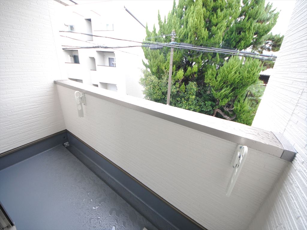 19/28 バルコニー