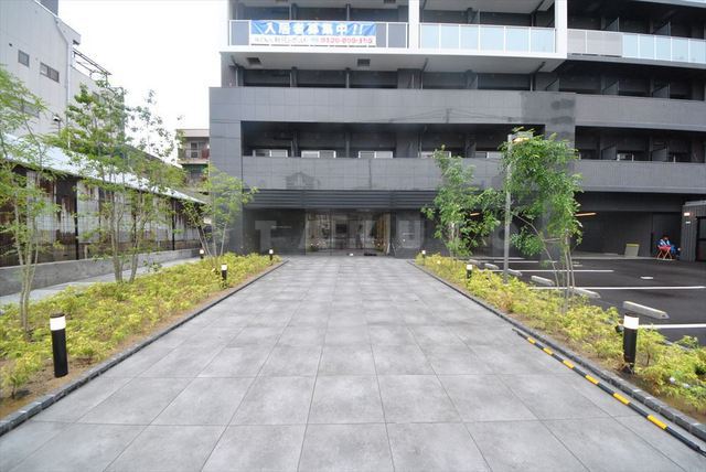 20/28 エントランス