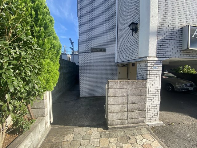 20/24 エントランス