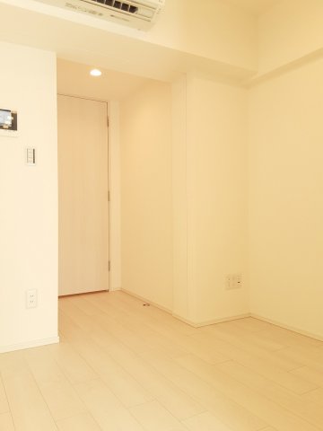 25/30 エントランス