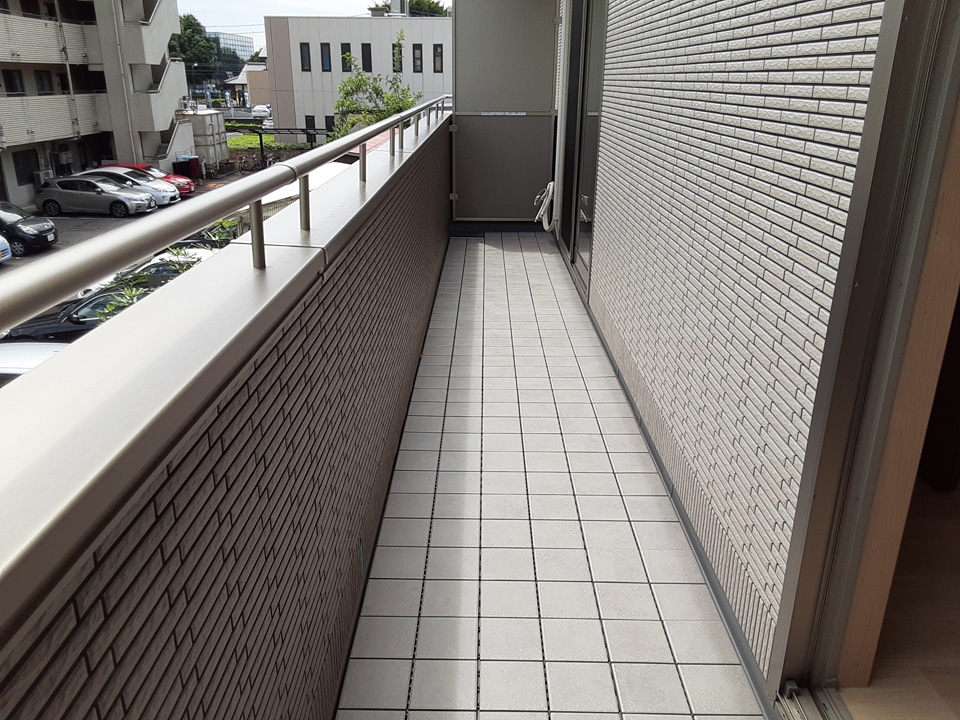 25/30 バルコニー