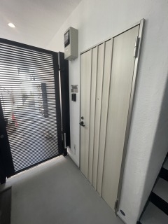 13/30 玄関