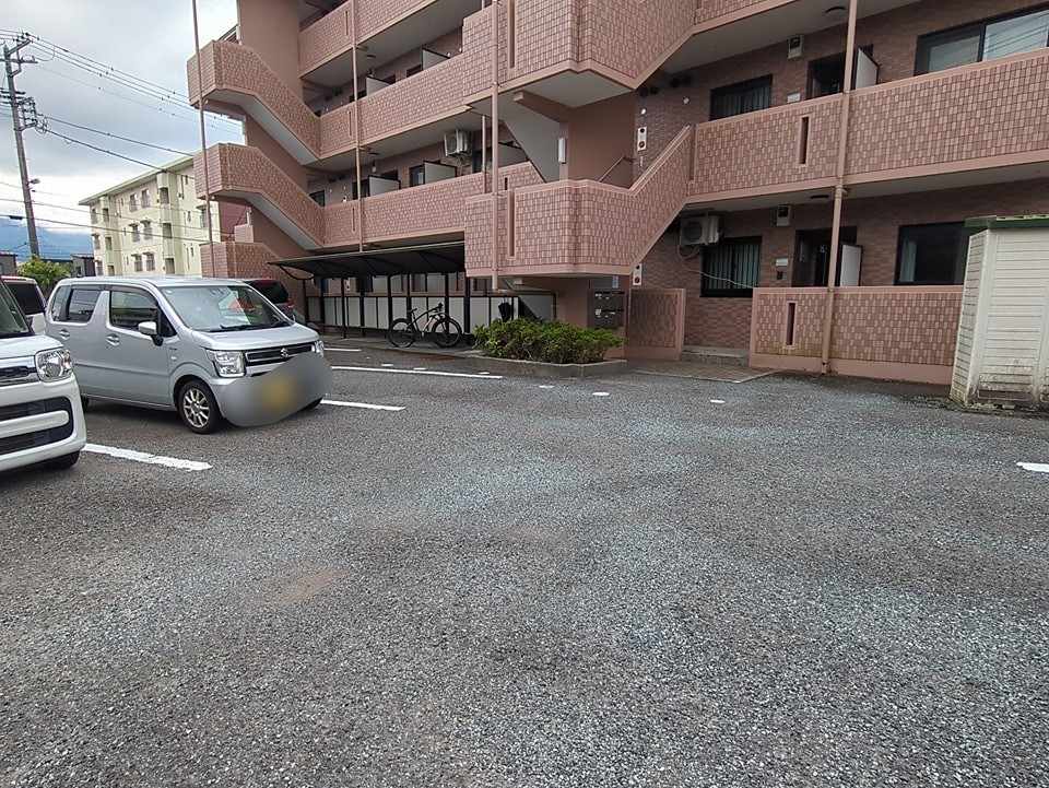 2/10 駐車場