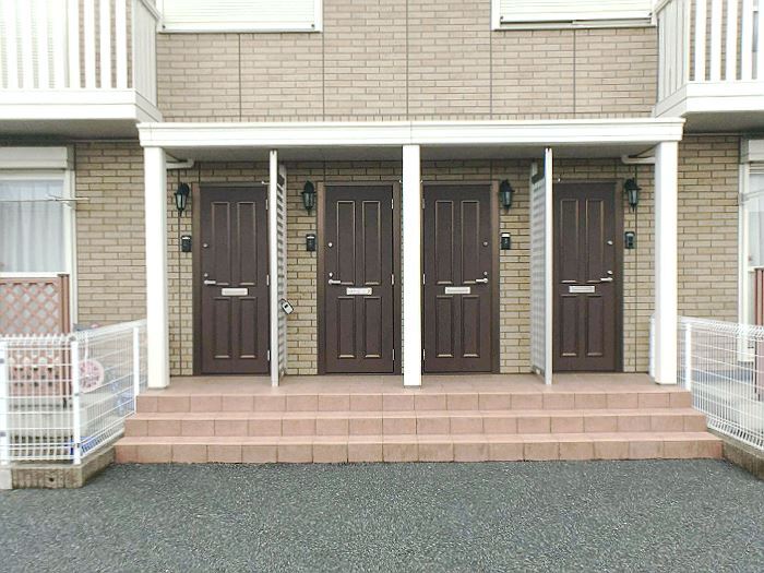 18/25 エントランス