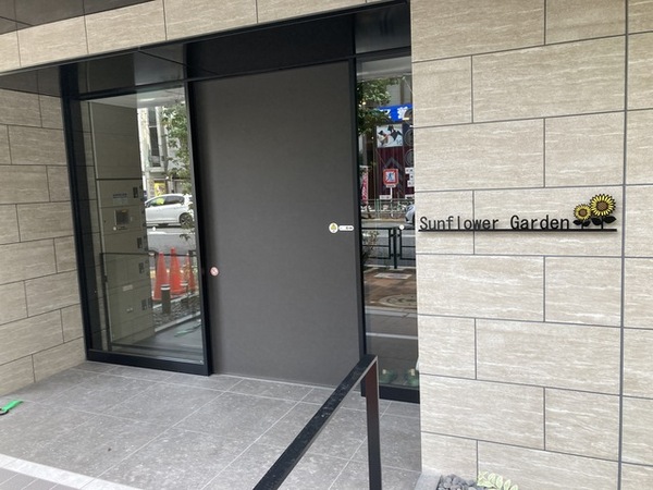 29/30 エントランス