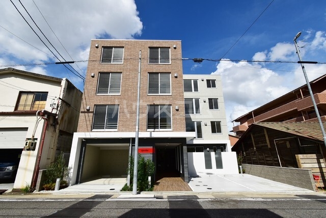 2/4 エントランス