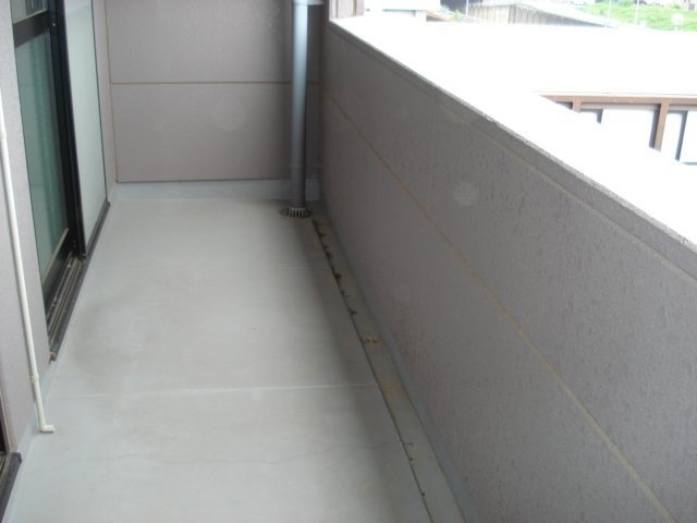 13/17 バルコニー