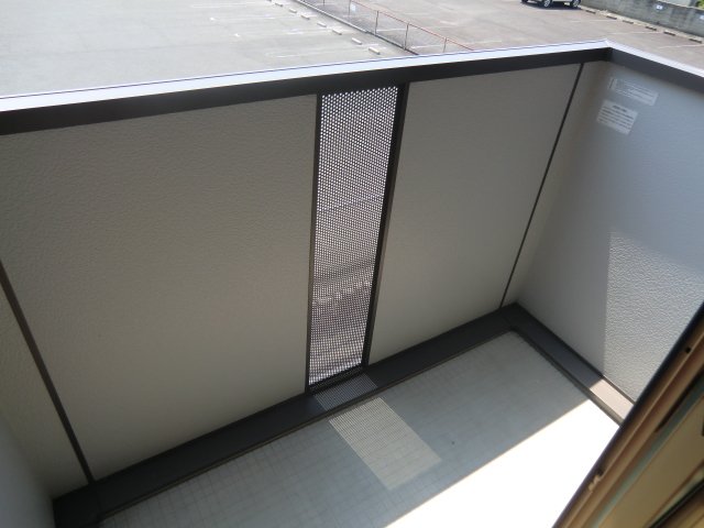 18/27 バルコニー