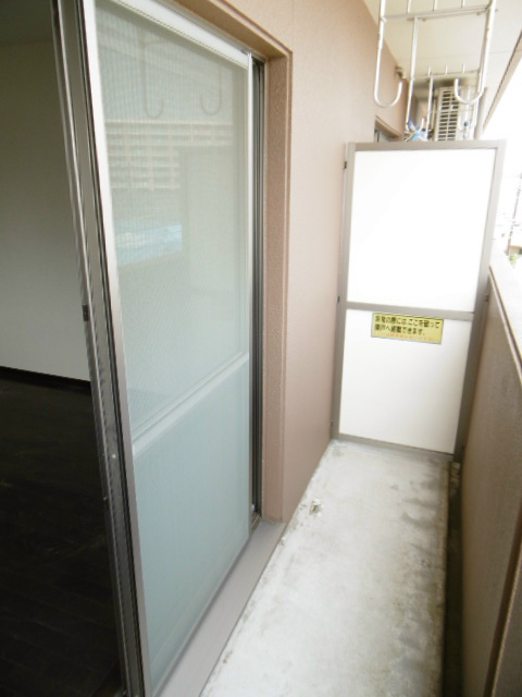 21/30 バルコニー