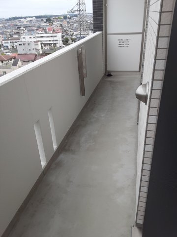 20/30 バルコニー