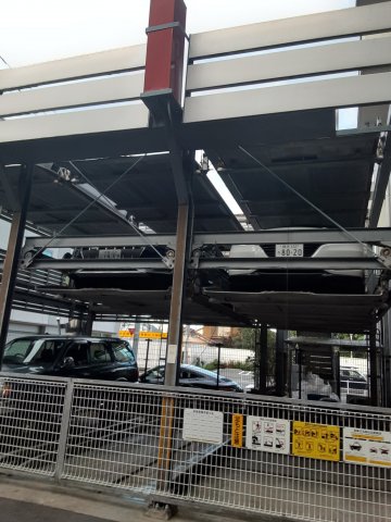 22/30 駐車場