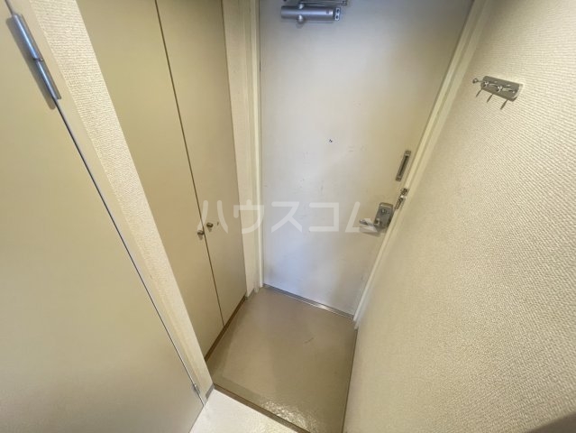 13/30 玄関