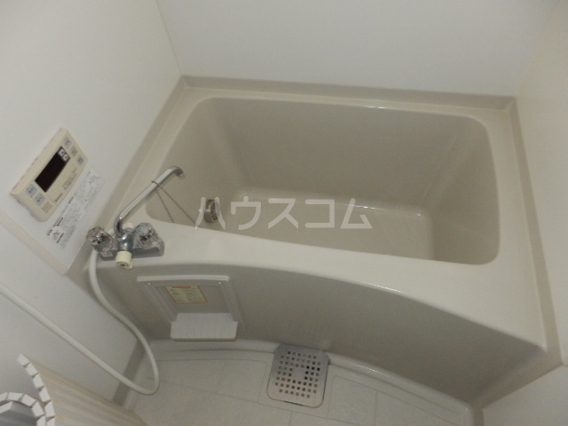13/30 浴室