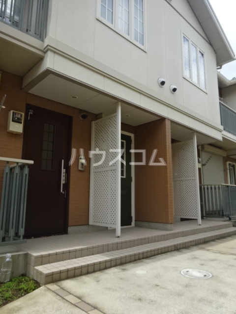 21/23 エントランス