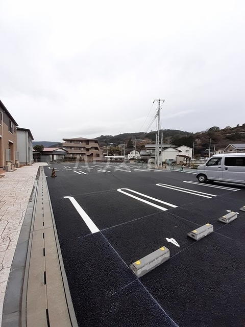 14/20 駐車場