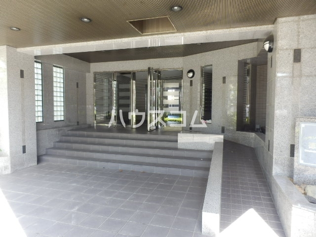 15/25 エントランス