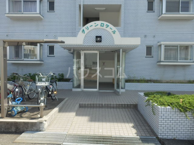 20/28 エントランス