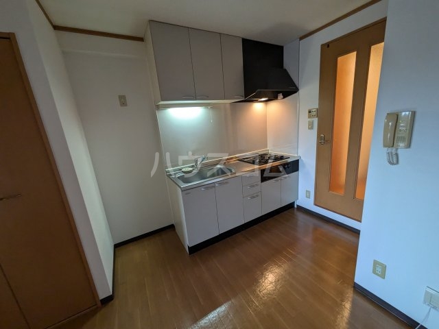 13/30 キッチン