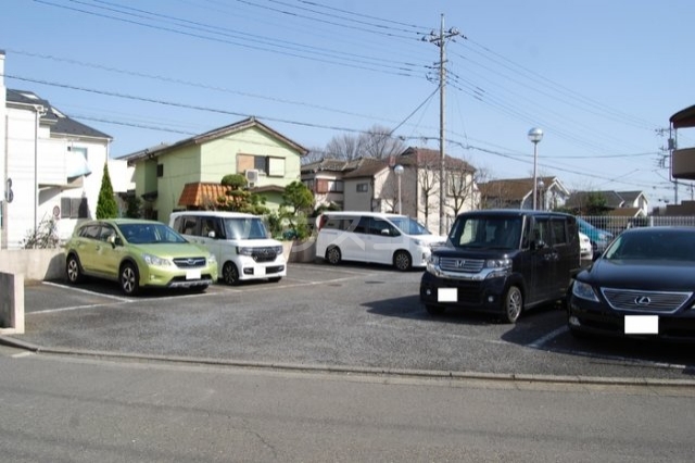 25/30 駐車場