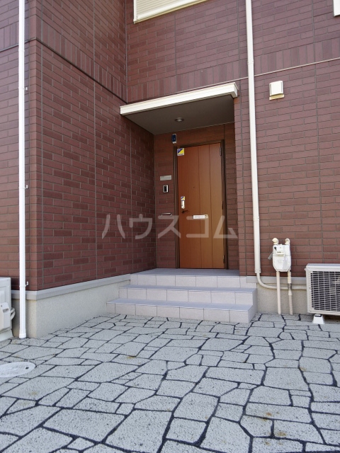 22/30 エントランス