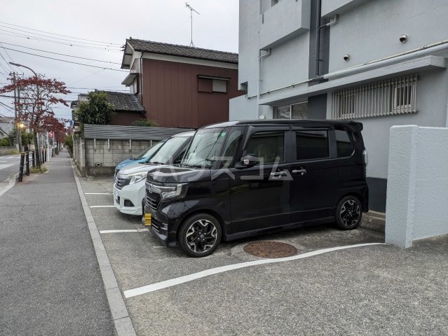 21/30 駐車場