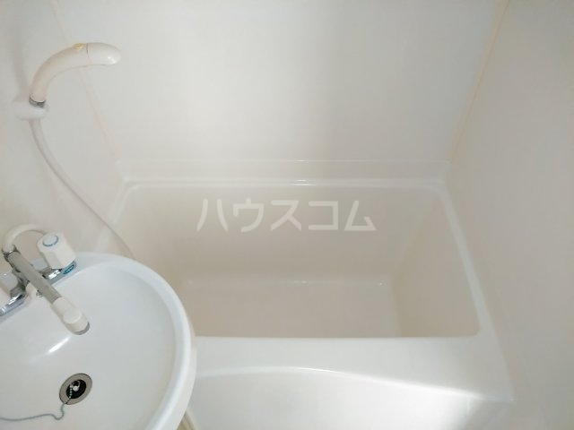 16/30 浴室