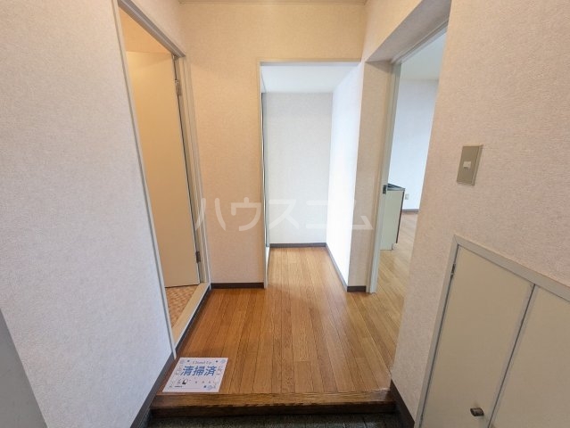 13/30 玄関