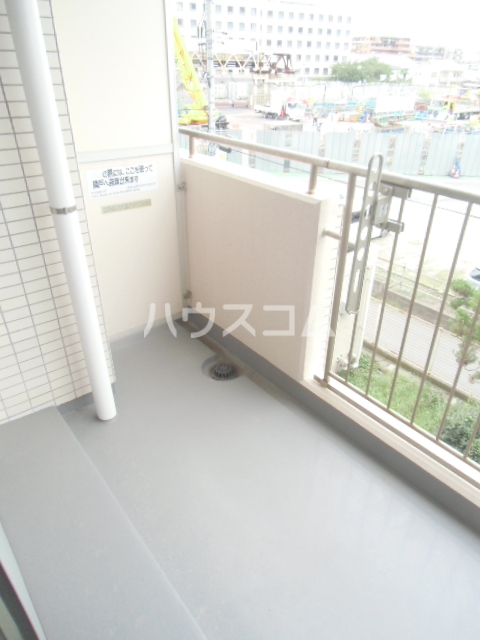 23/30 バルコニー