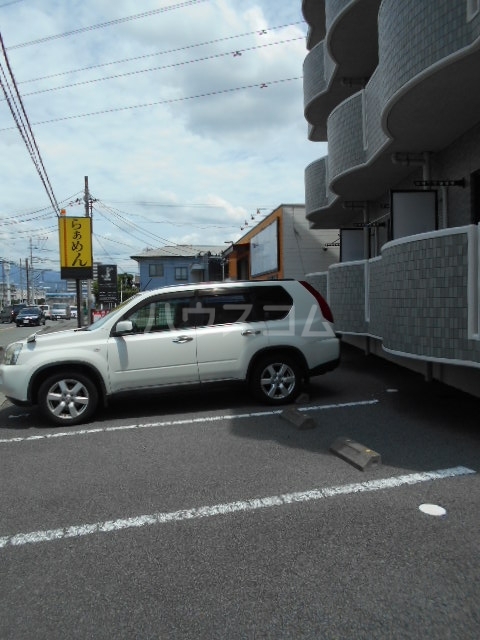 19/20 駐車場