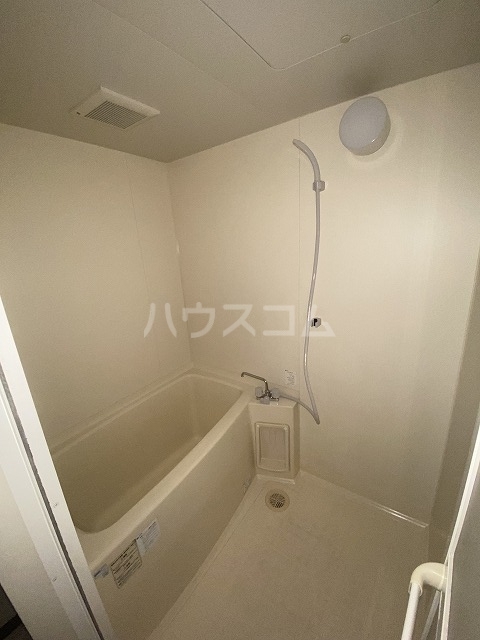 14/30 浴室