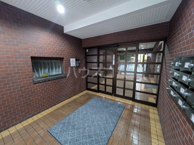 2/4 エントランス