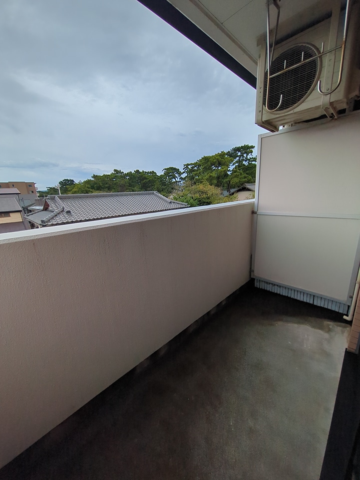 13/20 バルコニー