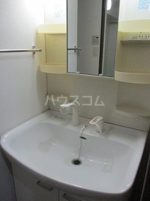 13/30 洗面