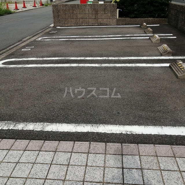 22/30 駐車場