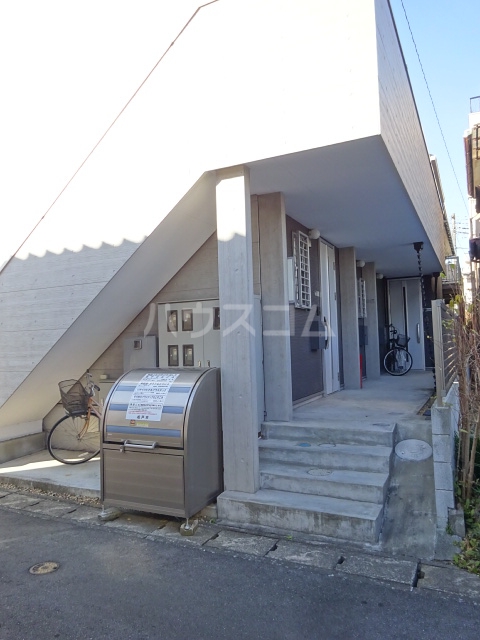 19/22 エントランス