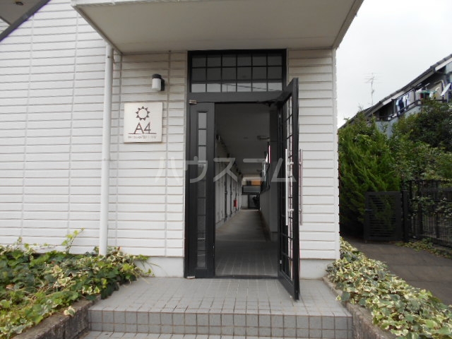 2/5 エントランス