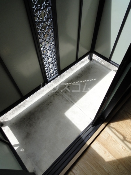 18/24 バルコニー