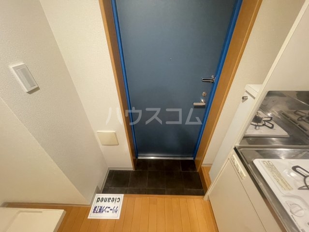 13/30 玄関