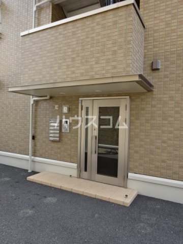 24/26 エントランス