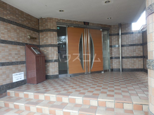 22/29 エントランス