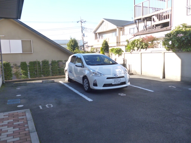 2/10 駐車場