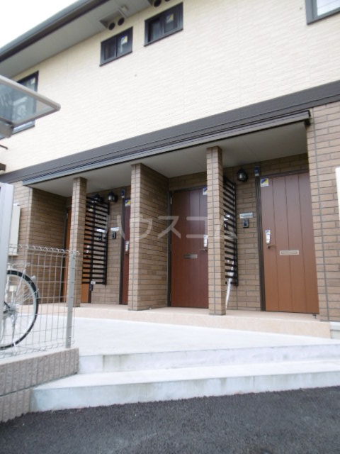 21/30 エントランス