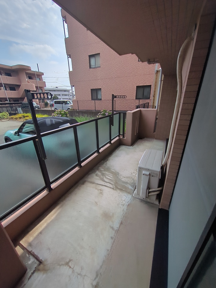 13/19 バルコニー